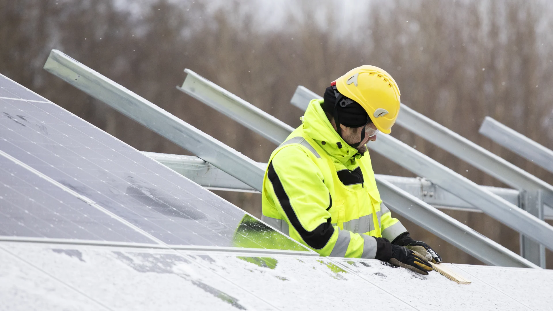 helen_eltel_solar-park-in-lohja-finland-2023-12